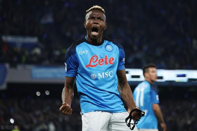 好大好爽裙子湿透了漫画