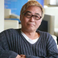 奴喝尿含着主人vk
